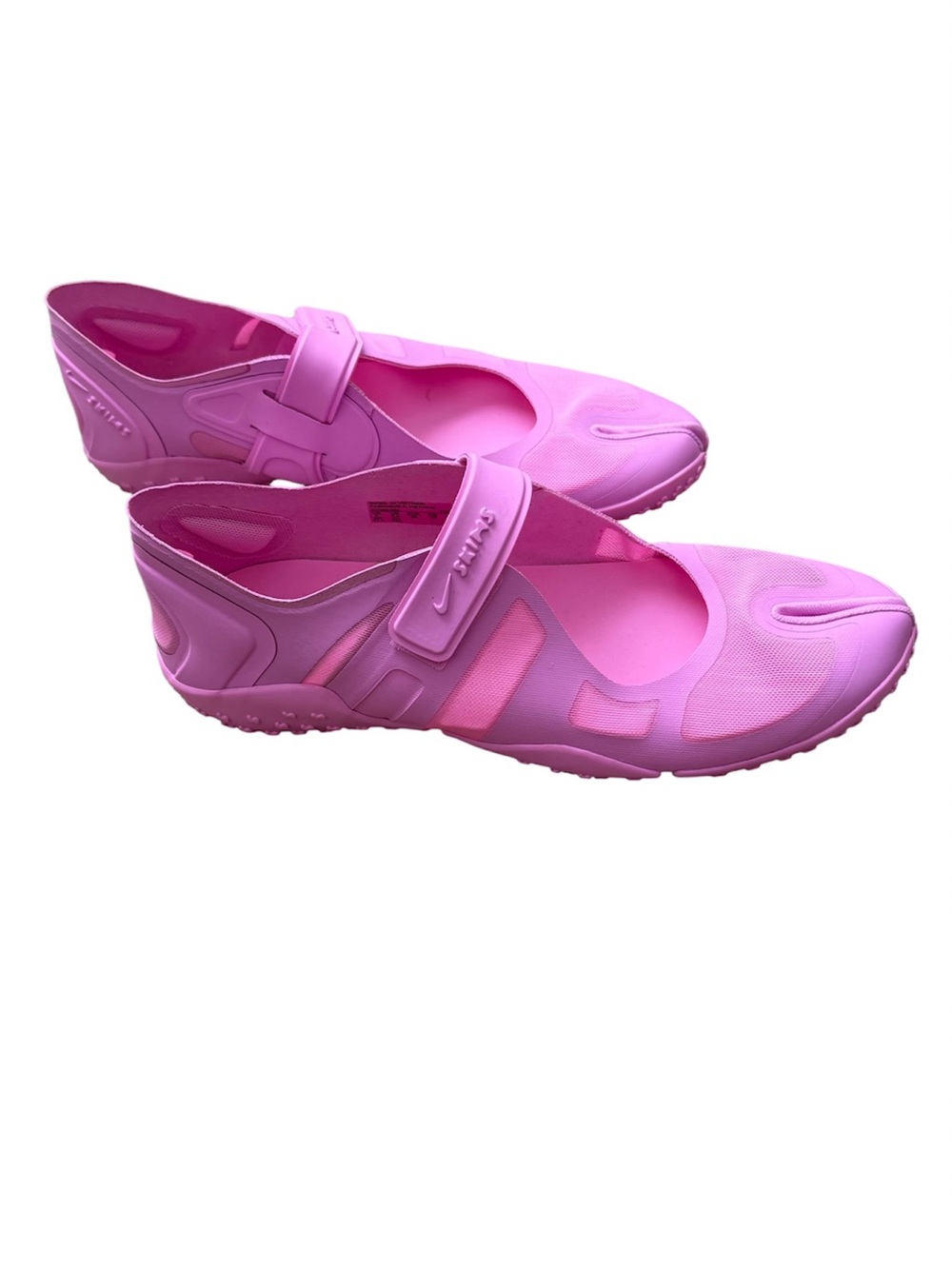 NikeSKIMS Rift Mesh split toe shoe - Picture 4 of 9